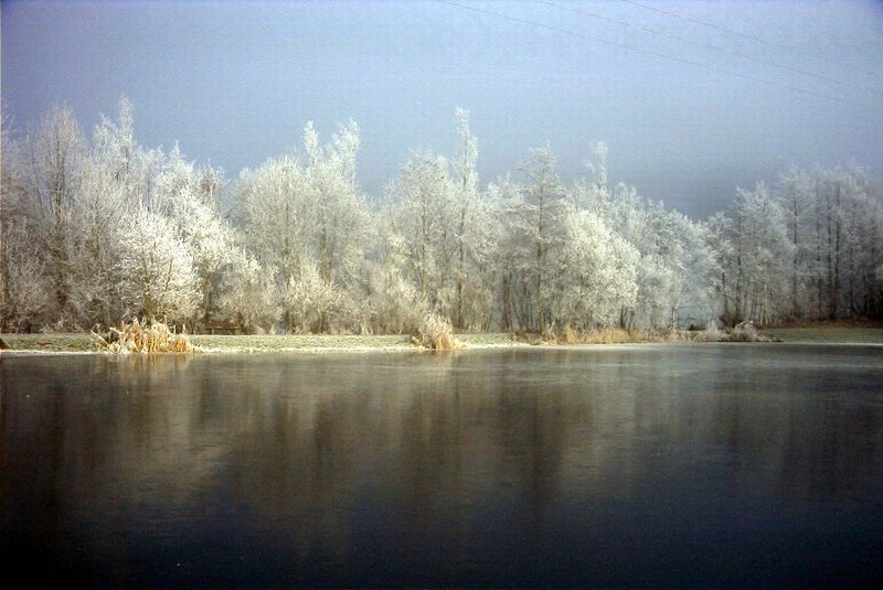 ...Schnee und Eis hört man knistern....