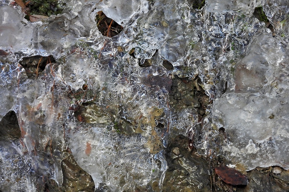 Schnee- und Eisreste: Endlich mal mit etwas Sonne 11