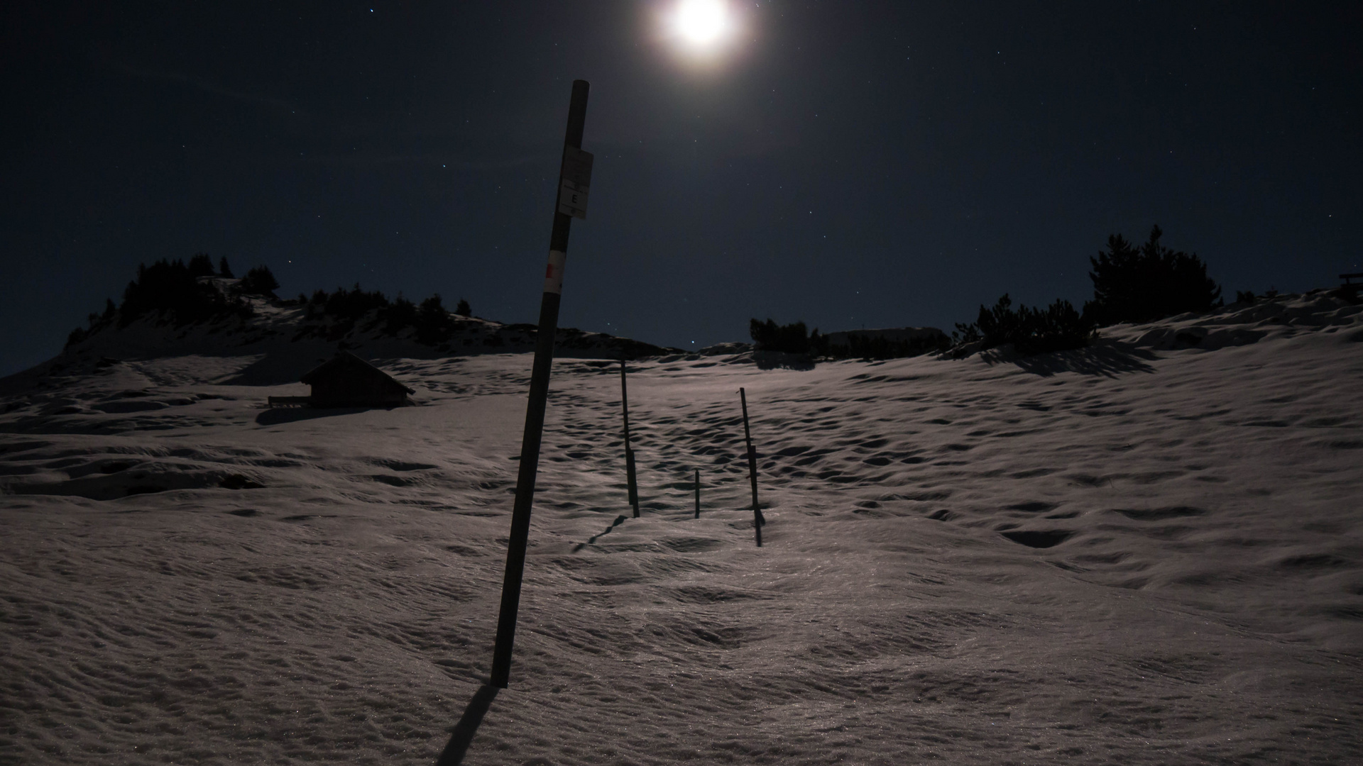 Schnee und Schatten