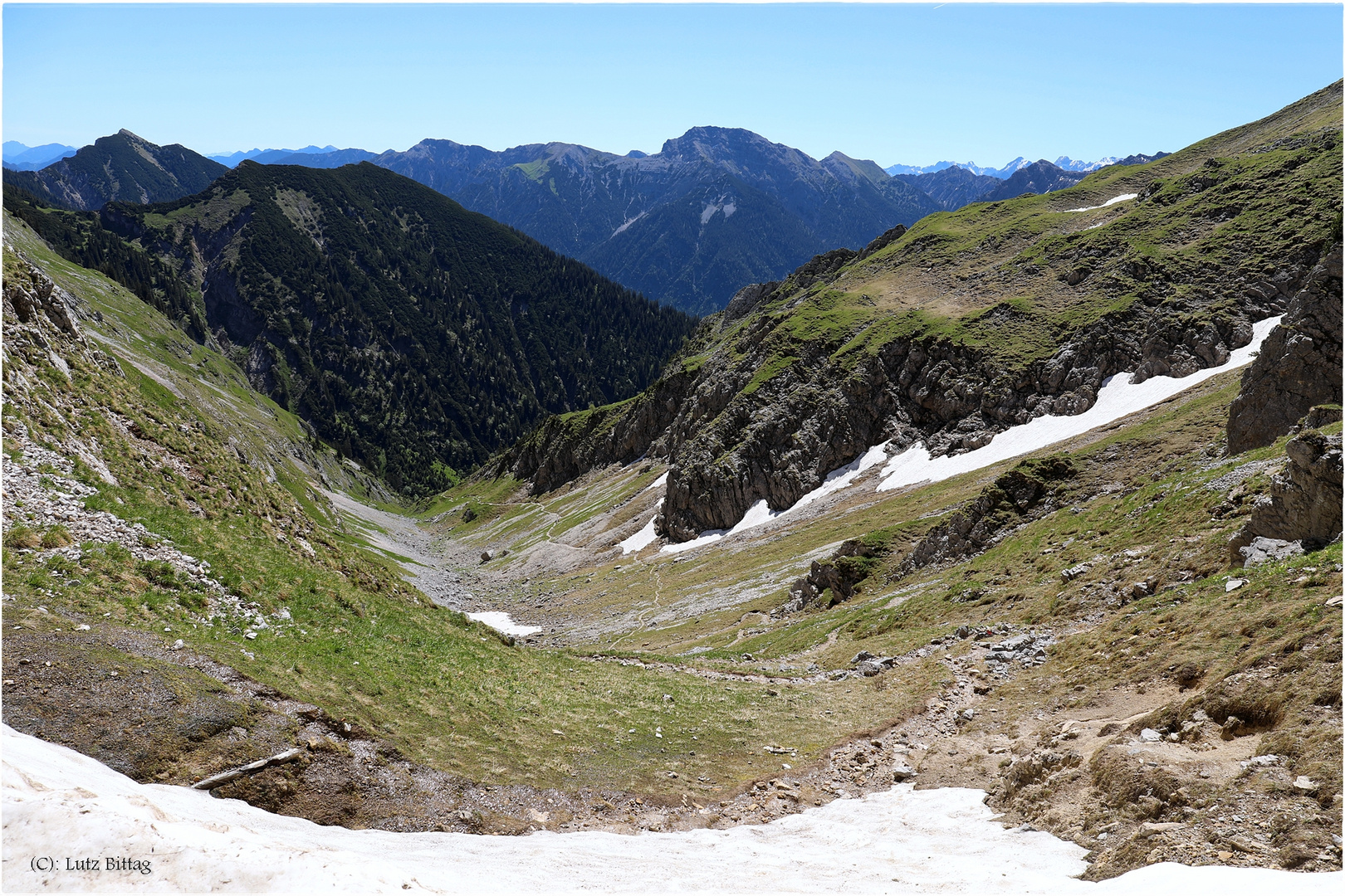 Schnee unter den Füßen