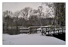 Schnee von Gestern ;-) Brücke am Brillenteich