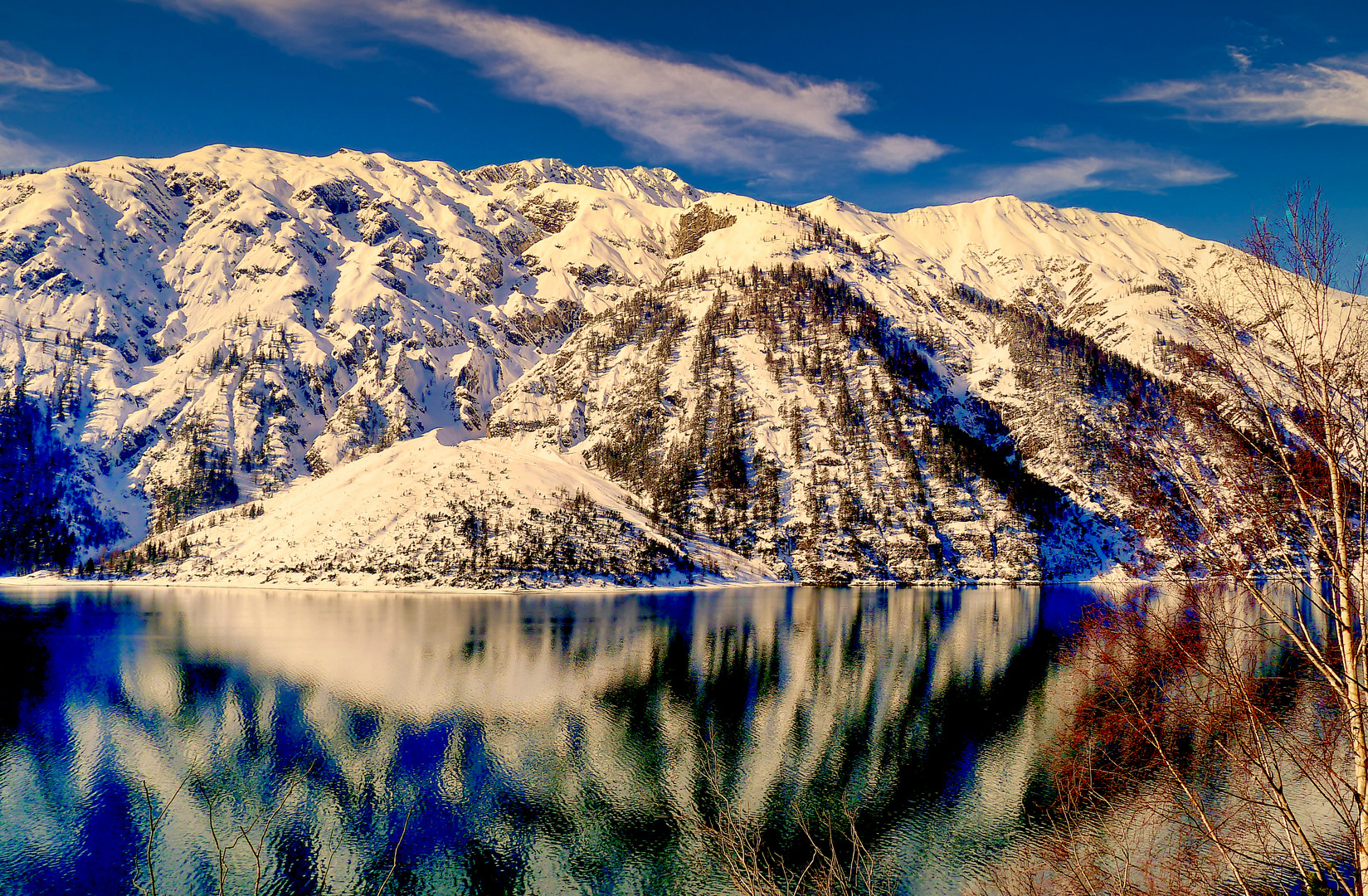 SCHNEE ,WASSER, BERGE