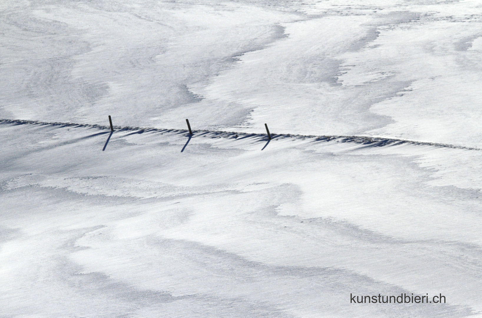 Schnee-Wind-Wellen