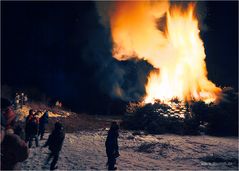 Schneeball gegen Riesenfeuer