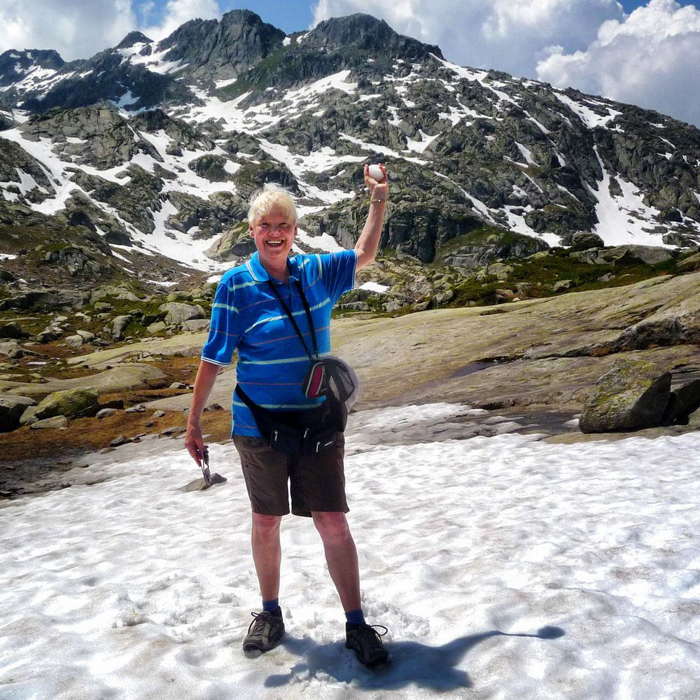 Schneeballschlacht im Juli