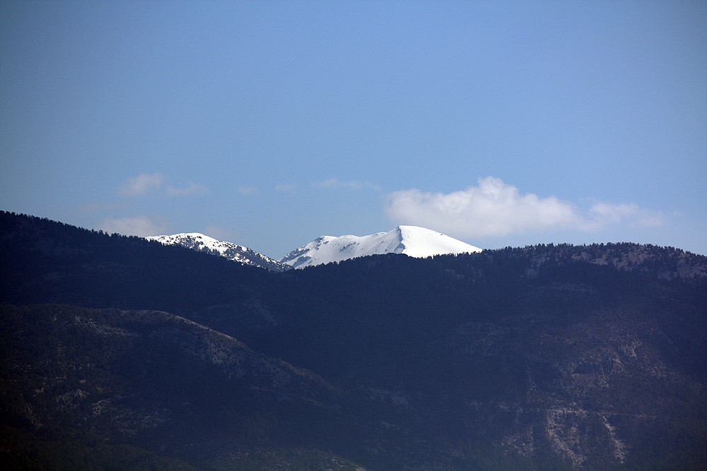 schneebedeckte Berggipfel bei Alanya, Türkei