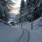 Schneebedeckte Fahrbahn