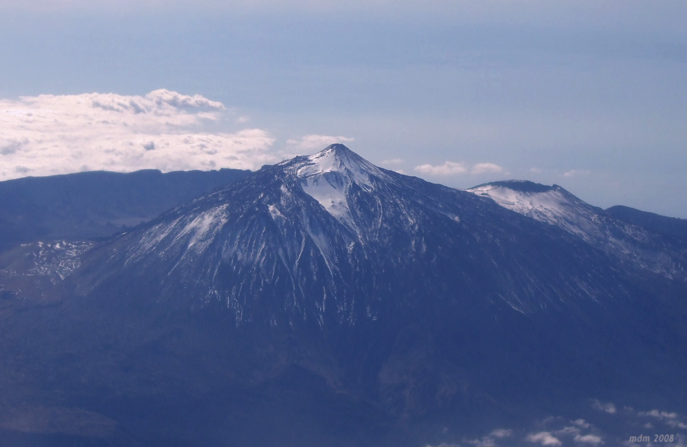 schneebedeckter Teide