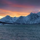 Schneefahnen nach Sonnenuntergang