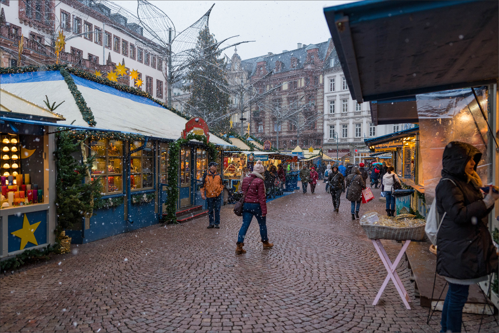 Schneefall macht's noch adventischer