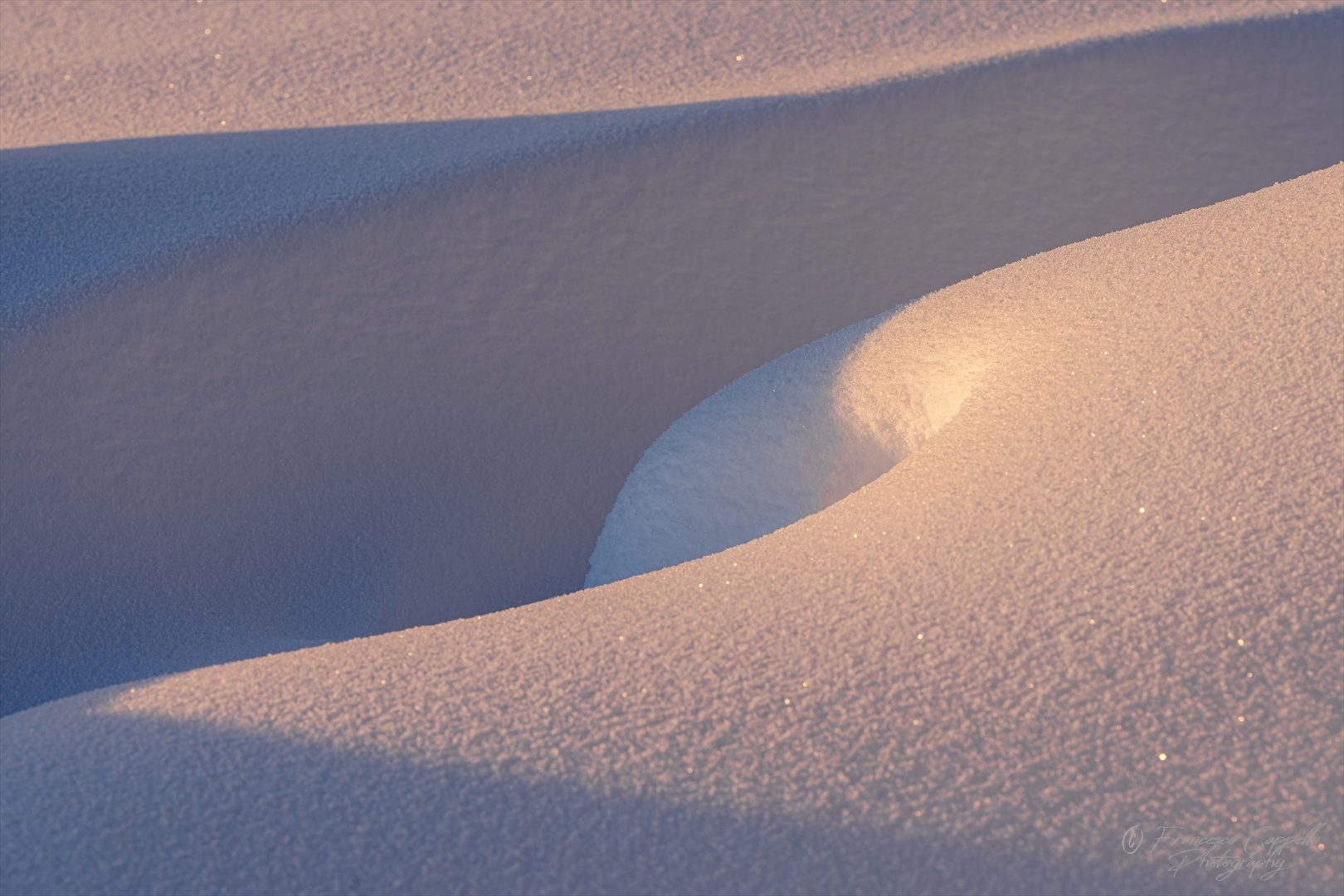 Schneeformen in der Nachmittagssonne