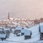 Schneegestöber und Sonnenschein