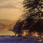 Schneegriesel kurz vor Sonnenuntergang ...