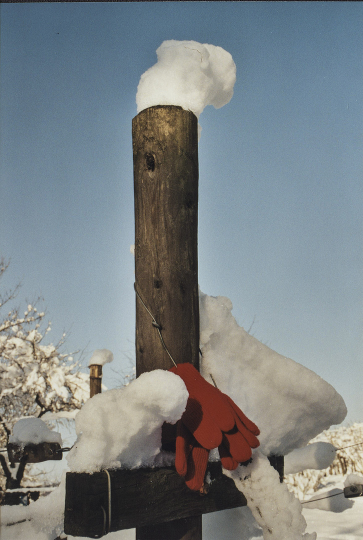 Schneehaube mit Handschuh