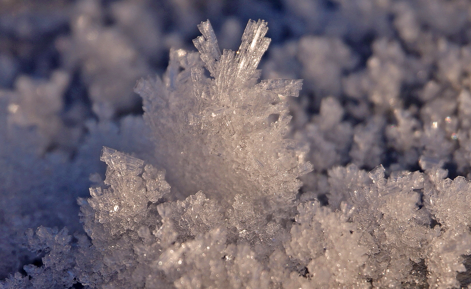 Schneekristalle Foto &amp; Bild | winter, schnee, jahreszeit Bilder auf ...
