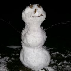 Schneemann am Abend 