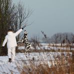 Schneemann mit Porzellanhund