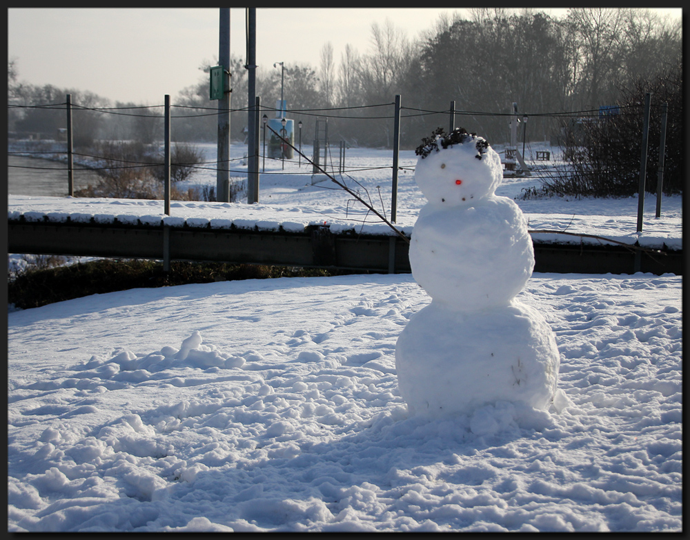 ...SchneeMann...StehMann...