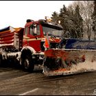 Schneeraumfahrzeug Mercedes Benz 2635 von vorne