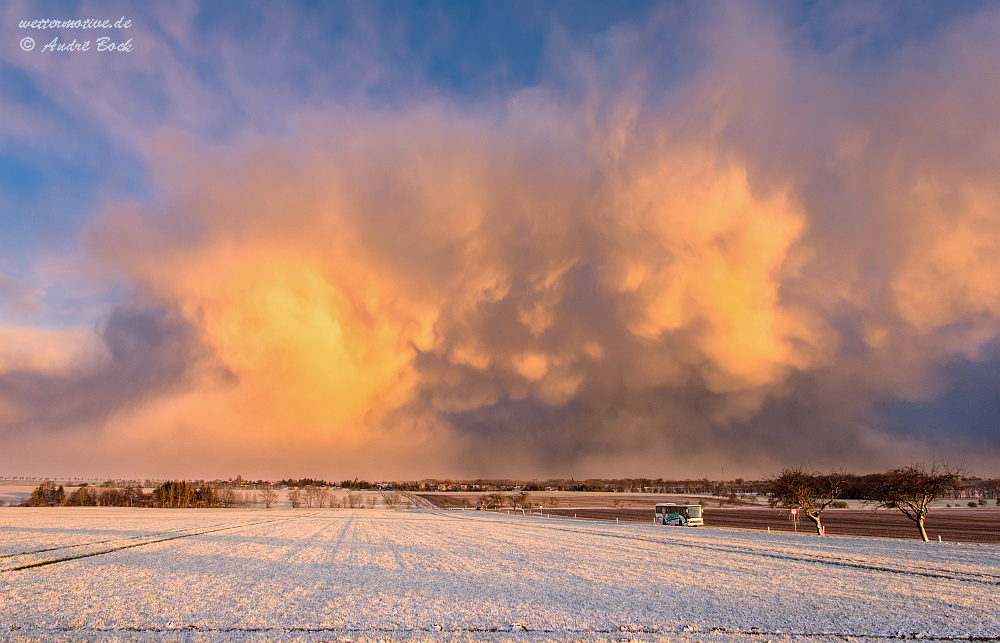 Schneeschauer im Abendlicht