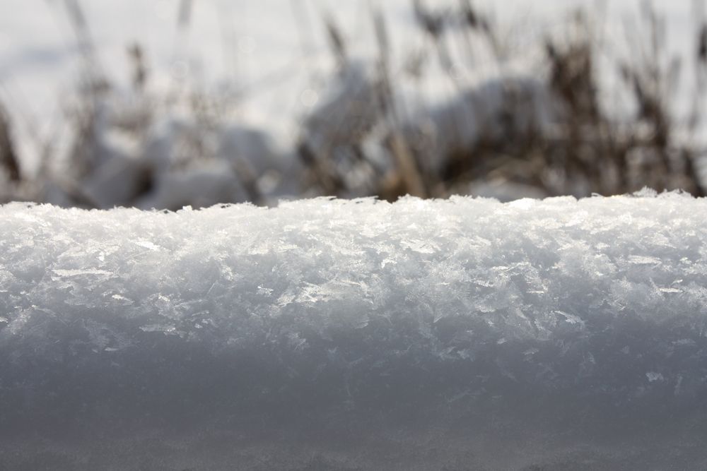 Schneeschicht seitlich aufgenommen - 10 cm