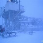 Schneesturm beim Abbau der Bohranlage