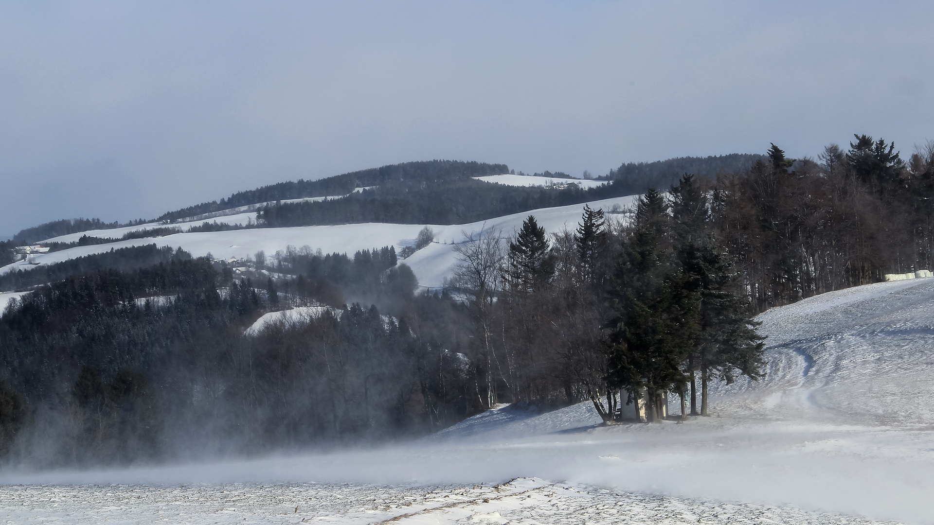 Schneesturm und Sonnenschein