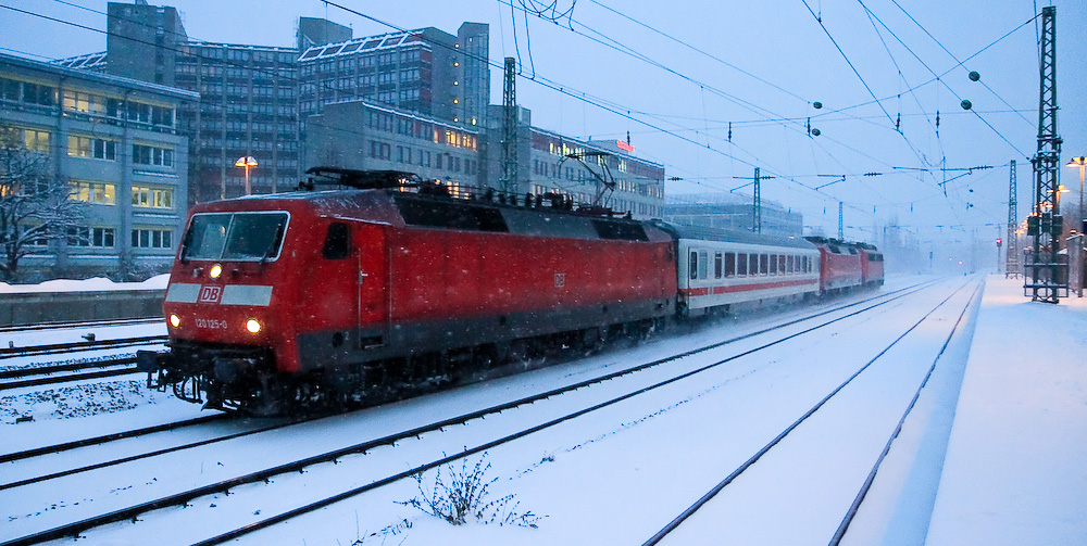 Schneetreiben in der Stadt (5)