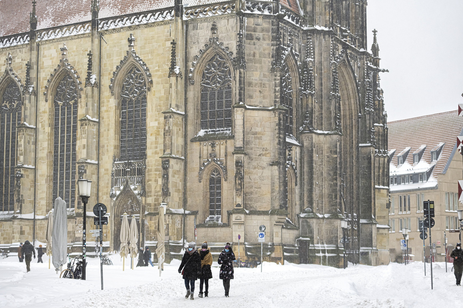 Schneezauber St.-Lamberti-Kirche