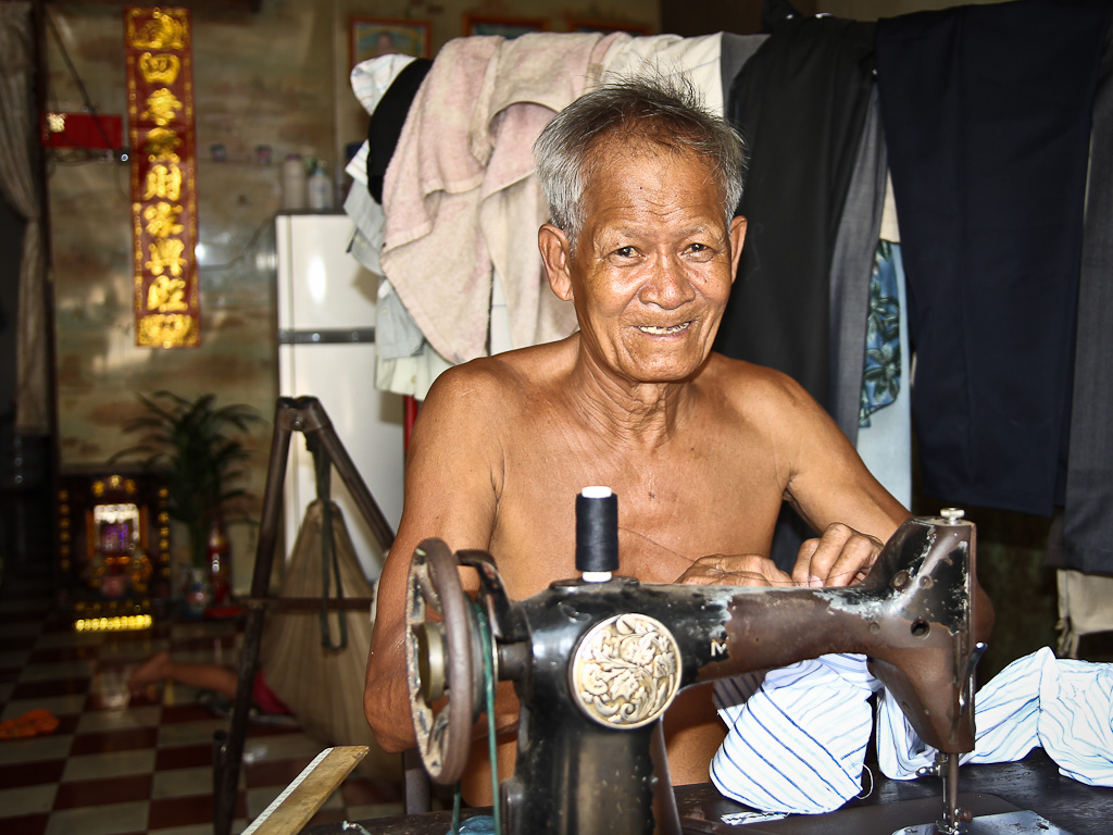 Schneider in Battambang