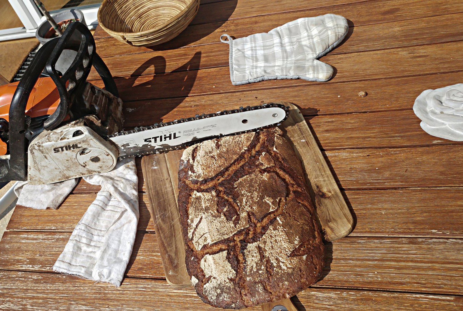 'Schneidige Brotzeit', ein sommerliches Stihlleben