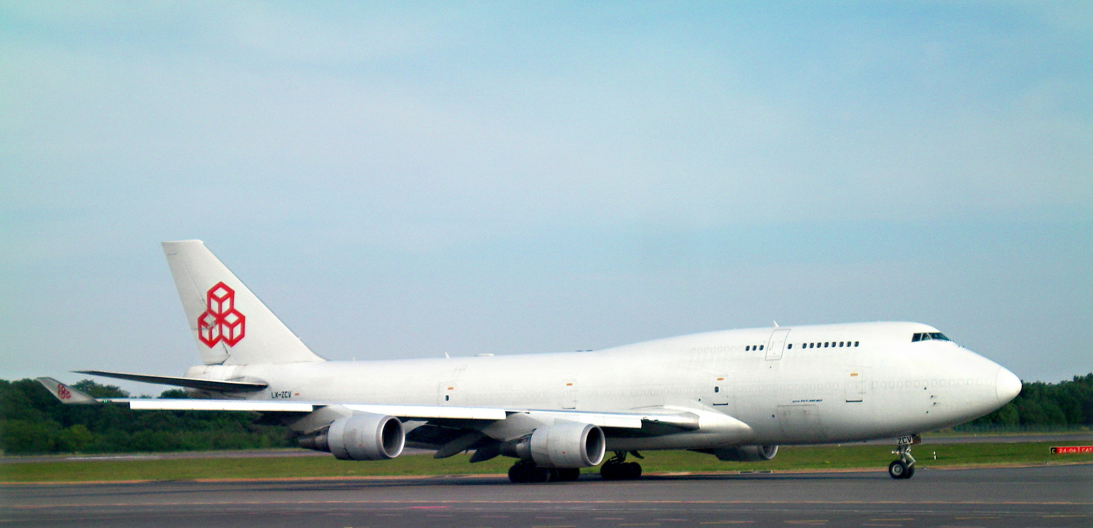 ...schnell noch ein Schnappschuss vor dem Start -Cargolux-