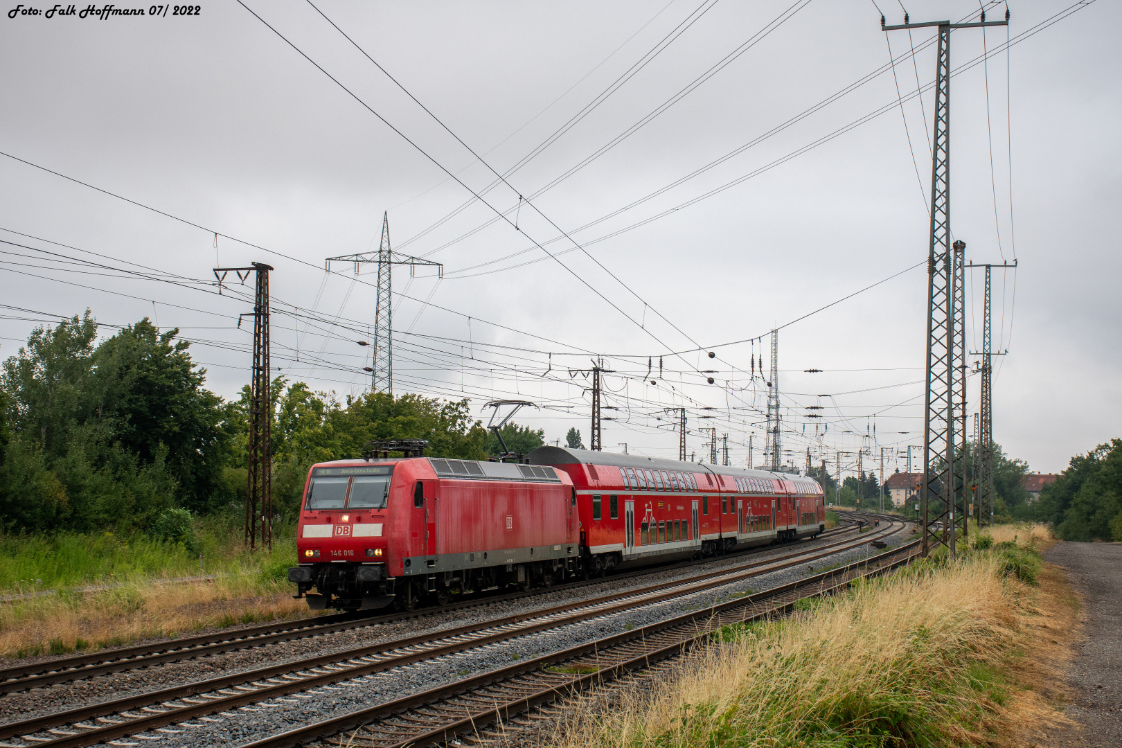 Schnell weg aus dem schlechten Wetter