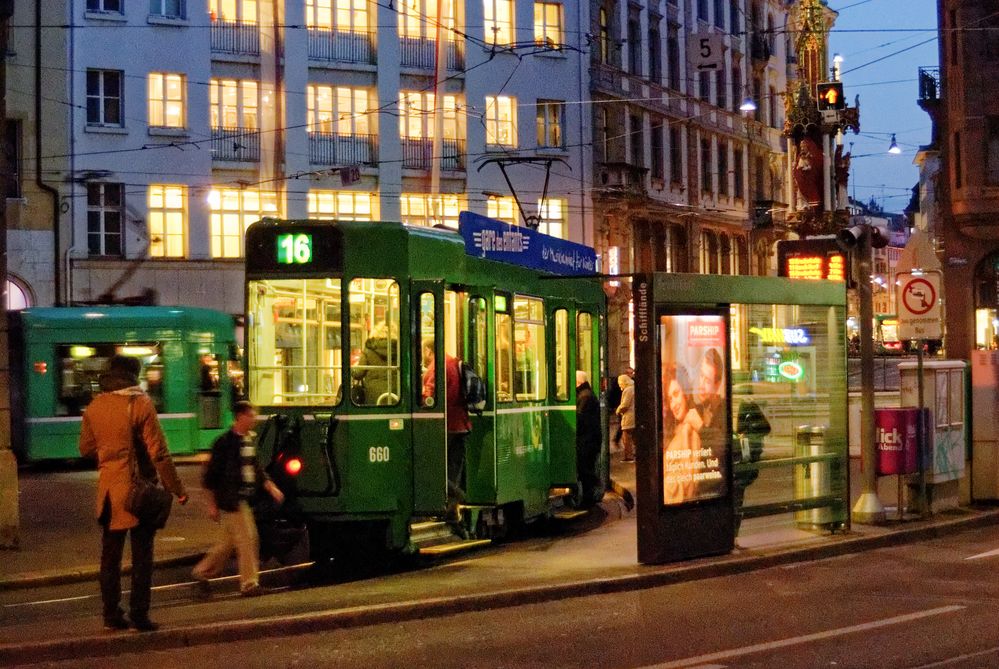 Schnell zur Tram