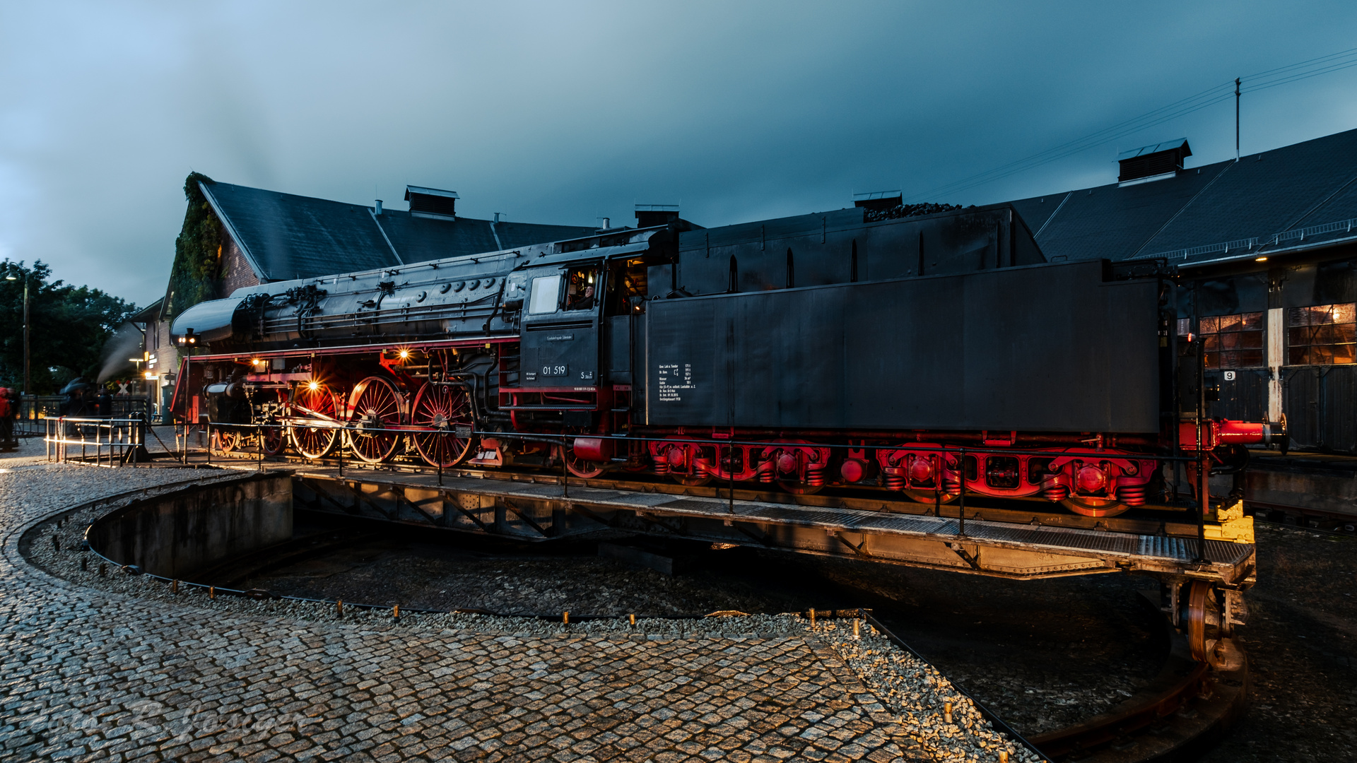 Schnellzugdampflokomotive 01 519