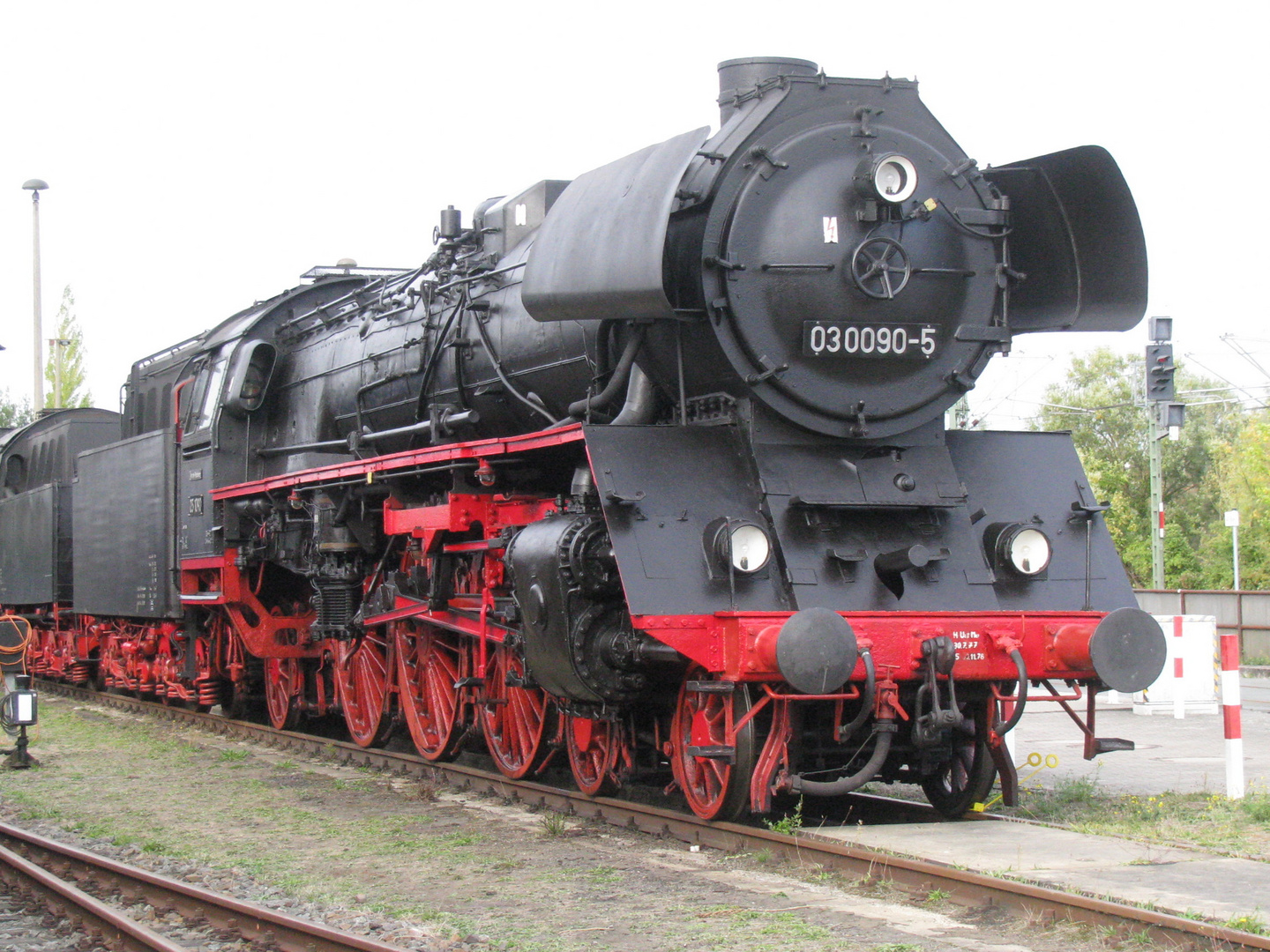 Schnellzuglokomotive 03 0090 der DR