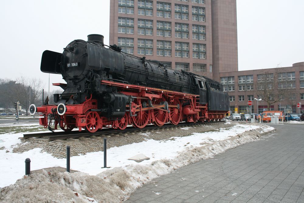 Schnellzuglokomotive BR 01 1063