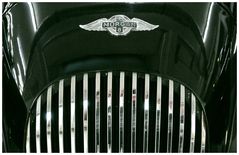 Schnittige Front