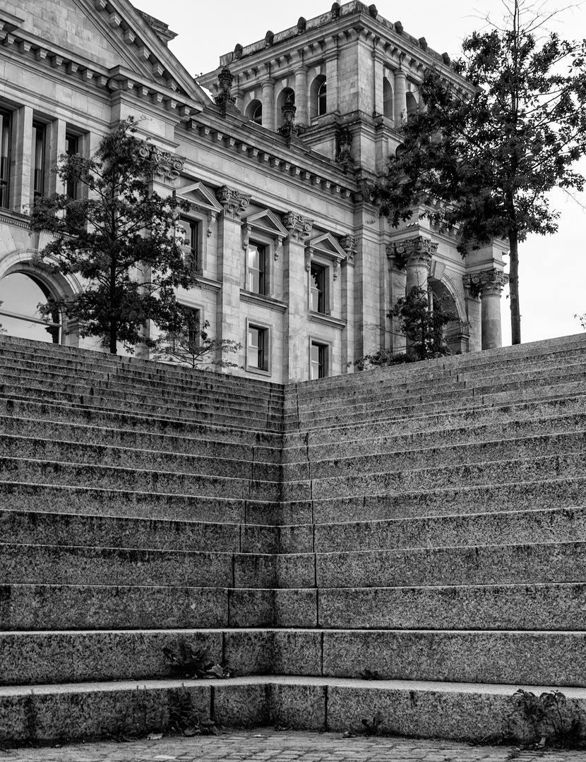 SCHNITTKANTEN-REICHSTAG