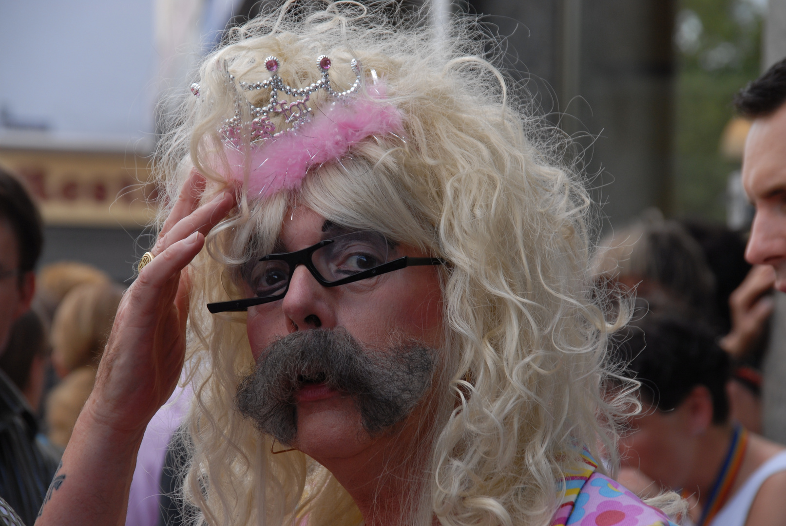 Schnurbart - Prinzesin auf dem CSD in Köln