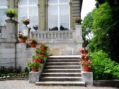 schön geschmücktert Treppenaufgang