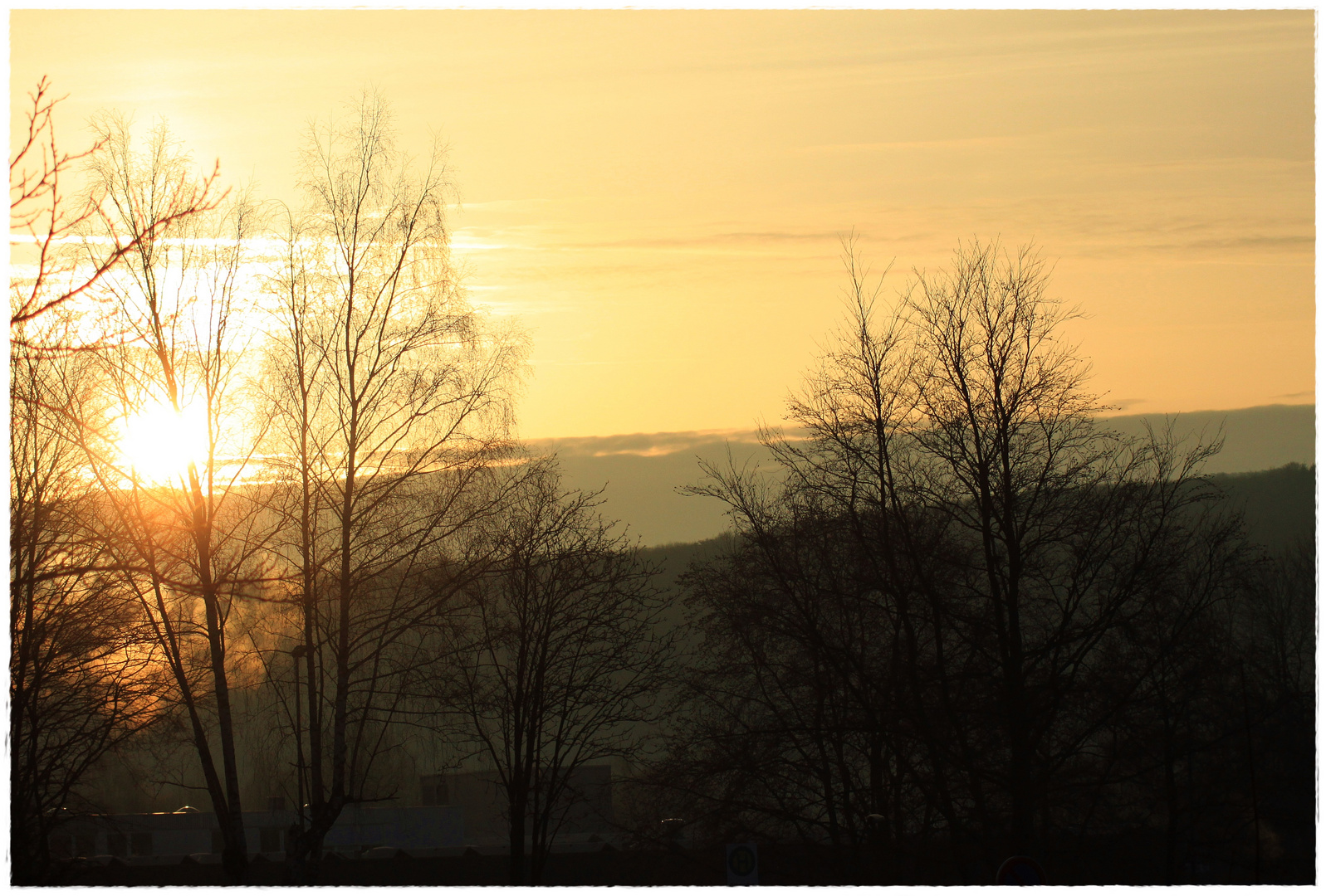 SCHÖN kühler Sonnenaufgang