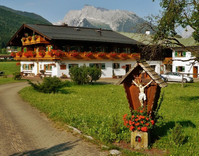 Schönau am Königssee: Einladendes Gästehaus gegen Hochkalter