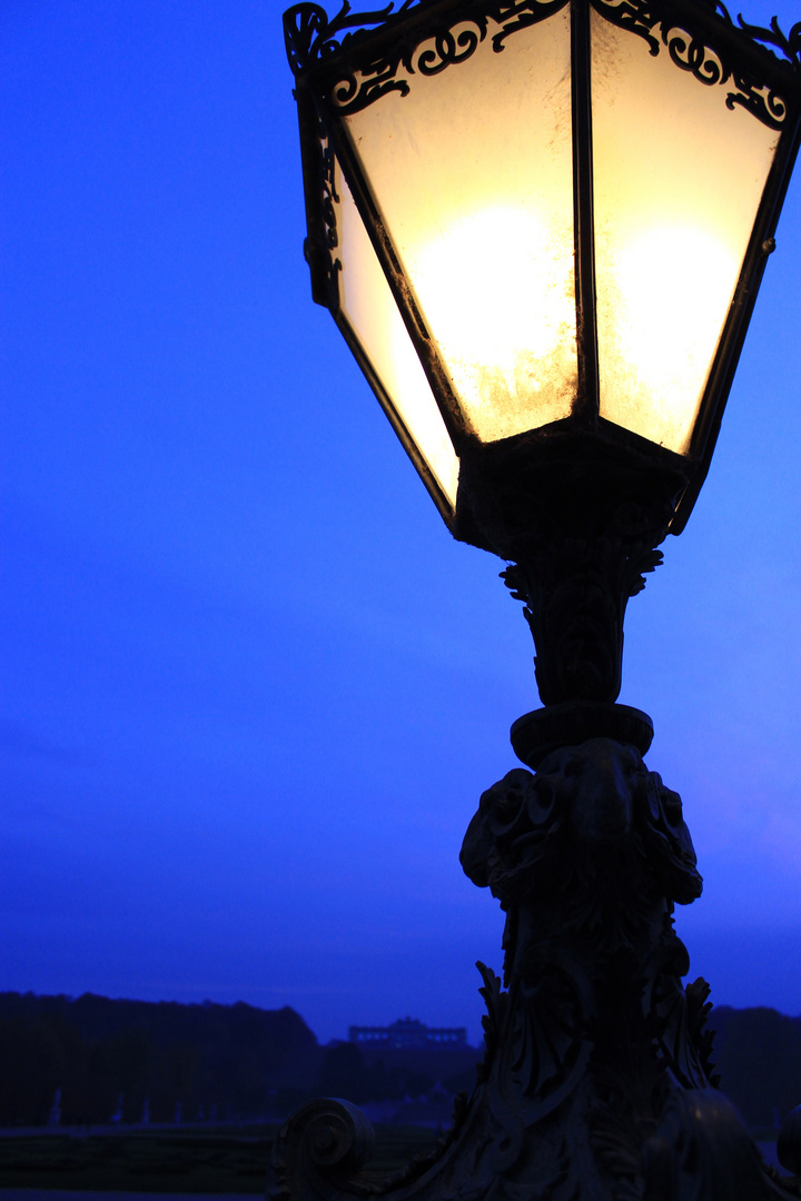 Schönbrunn am Abend