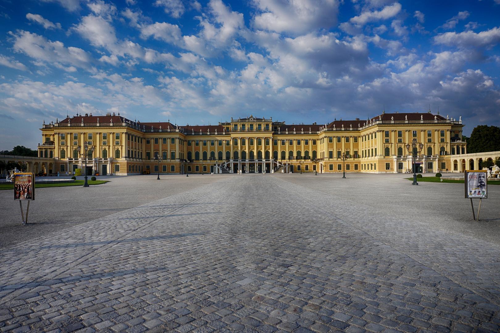 Schönbrunn am Morgen