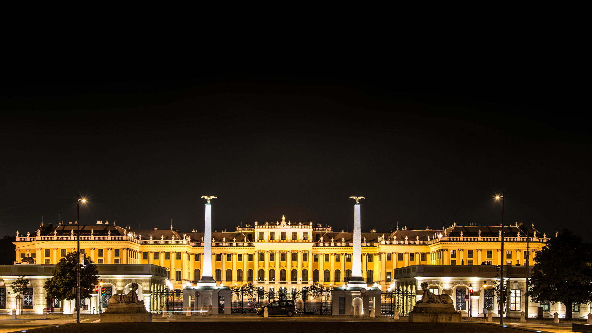 Schönbrunn bei Nacht