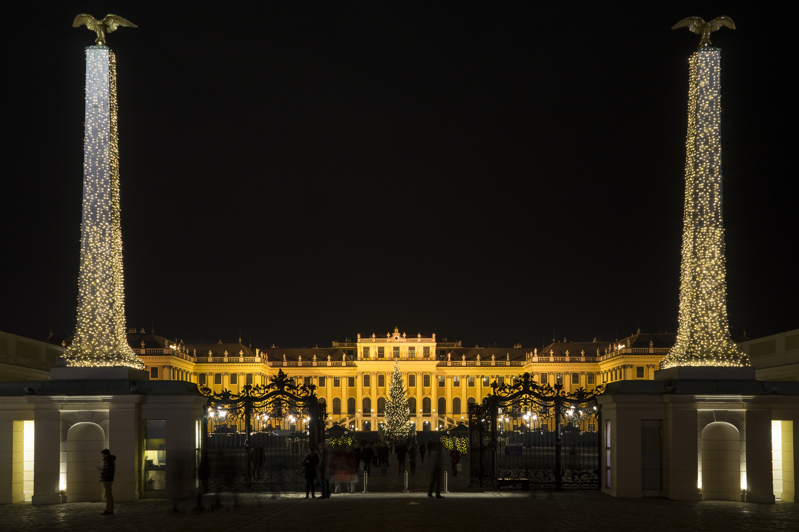 Schönbrunn bei Nacht 2