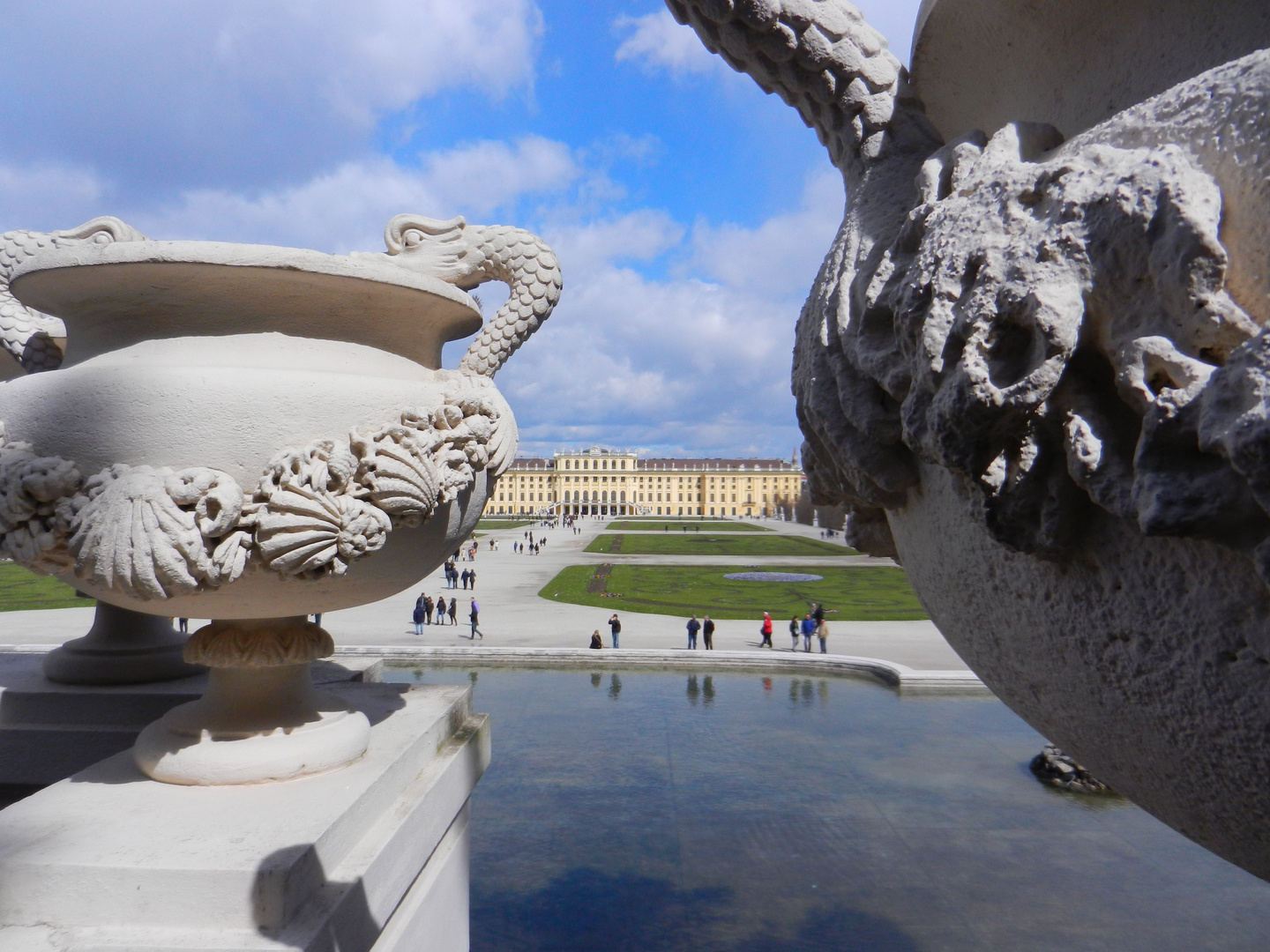 Schönbrunn vom Neptunbrunnen