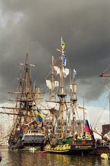 Schöne alte Windjammer vor dem "Wetter"