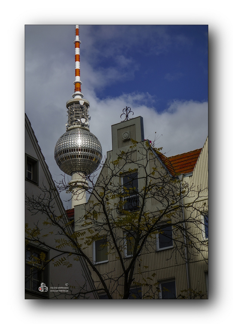 schöne Antenne hat der Nachbar ....